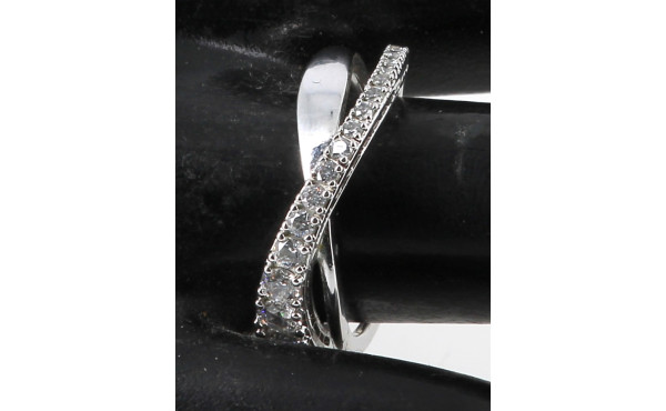 SWAROVSKI - Bague en métal argenté et st