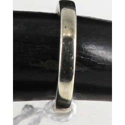Alliance en or gris 9 carats, poids 2,80