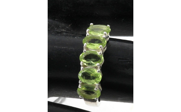 Bague jonc en argent 925ème sertie de 5 