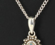 Pendentif en argent et motif façon opale