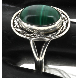 Bague en argent 925ème sertie d'une mala
