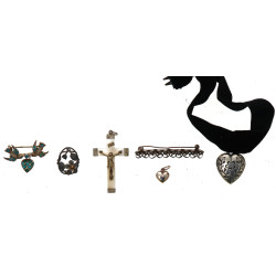 Lot de petits bijoux anciens : pendentif