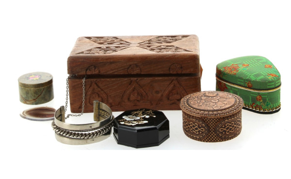 Bracelet jonc ouvert en métal argenté, p