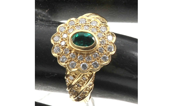 Bague en or jaune 18 carats, poinçon têt
