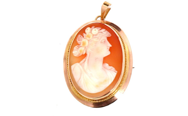 Broche-pendentif en or 9 carats sertie d
