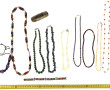 Lot de bijoux fantaisie : 9 colliers (do