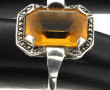 Deux bagues en argent serties de strass 