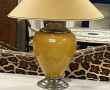 Lampe décorative à piètement en céramiqu