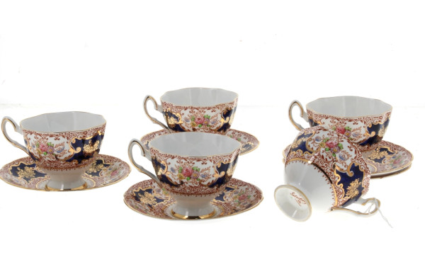 England Bone China - 5 tasses à thé sur 