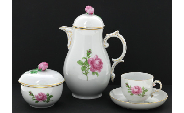 Service à café en porcelaine blanche et 