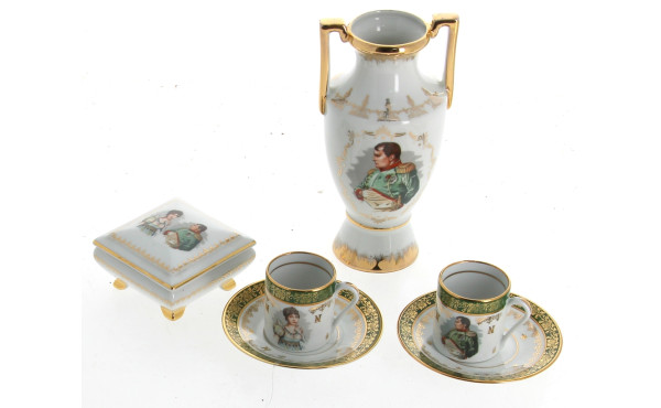 Thème NAPOLEON - Paire de tasses litrons