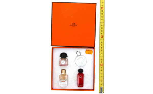 HERMES - Coffret de 4 miniatures parfum,