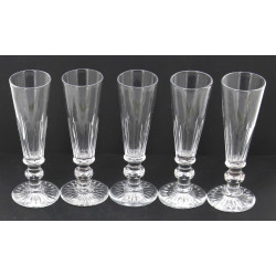 8 flûtes anciennes en cristal, H 18 cm. 