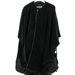 Cape en velours noir avec pressions