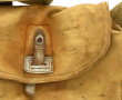 Lot militaria en carton dont 3 gourdes e