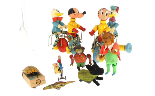 Collection de jouets mécaniques anciens 