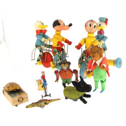 Collection de jouets mécaniques anciens 