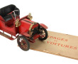 Voiture ancienne en métal peint en rouge