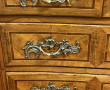 Commode XVIIIème en noyer et placage de 
