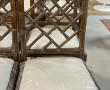 Paire de fauteuils en rotin et 4 chaises