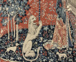 Tenture dans les tons rouges "La dame à 