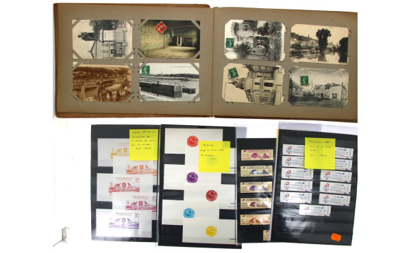 Lot de carnets et vignettes couleur Phil