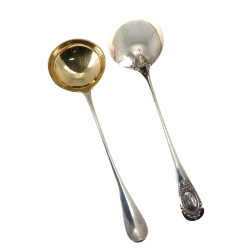 Paire de petites cuillères en argent et 