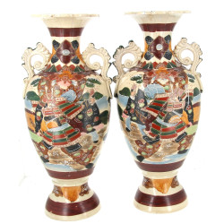 JAPON - Paire de grands vases en céramiq