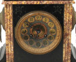 Pendule en marbre noir, rouge et métal, 