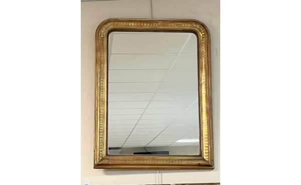 Miroir XIXème en bois et stuc doré, H 90