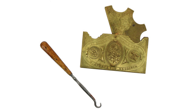 Etui à aiguilles en laiton "The revolvin