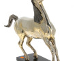 Cheval en laiton argenté, base en plasti