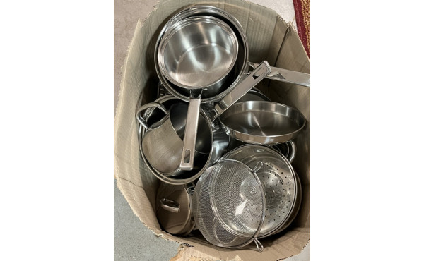 Thème CUISINE - Lot comprenant 4 cassero