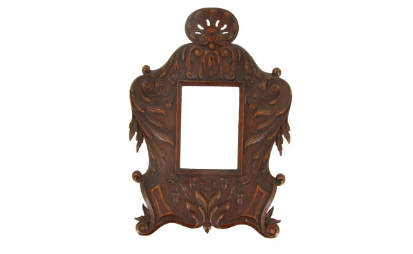 Cadre porte-photo ancien en bois sculpté