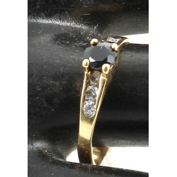 Bague en or jaune 18 cts, sertie d'un sa