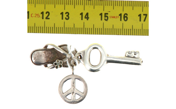 Lot de 3 pendentifs en argent forme "clé