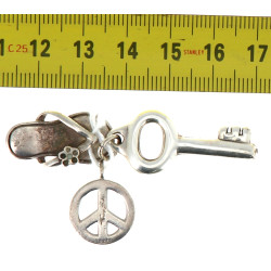 Lot de 3 pendentifs en argent forme "clé