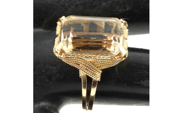 Bague en or jaune poinçon charançon sert