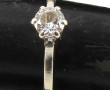 Bague style solitaire en or 18 cts, sert