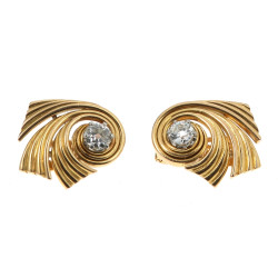 Paire de boucles d'oreilles en or jaune 