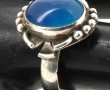 Bague en argent sertie d'un cabochon ble