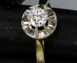 Bague solitaire en or gris 18 carats, po