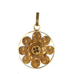 Pendentif en or jaune 18 carats forme fl