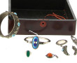 Lot de bijoux comprenant un bracelet en 