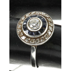 Bague ancienne en platine, sertie d'un d