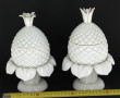 Paire de coupes ananas en faïence blanch