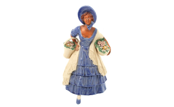 "Femme aux paniers de fleurs", statuette