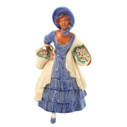 "Femme aux paniers de fleurs", statuette