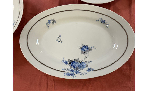 LIMOGES - Service de table en porcelaine