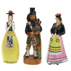 Lot de 3 carafes à liqueur en porcelaine